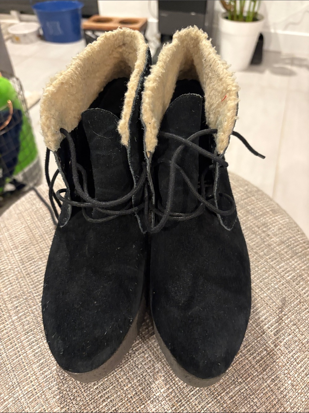 Rockport Black Faux-Suede Lace-Up Ankle Boots with Cream Shearling Collar